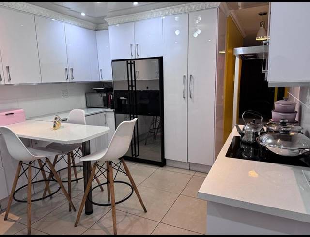 3 BEDROOM HOUSE FOR SALE IN KWA THEMA